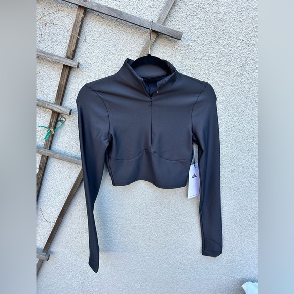 Alo Airlift Winter Warm Ski Time Long Sleeve Black New with Tags! - Picture 6 of 12